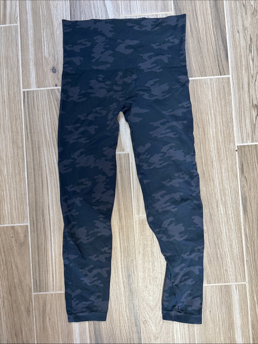 Women’s Spanx Black Camo Leggings
